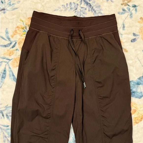 Lululemon athletica Brown Jogger Track Pants 6 - Picture 2 of 10
